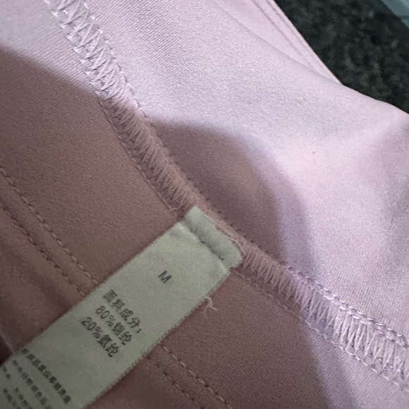 M pink VNeck Yoga Top - Picture 5 of 5